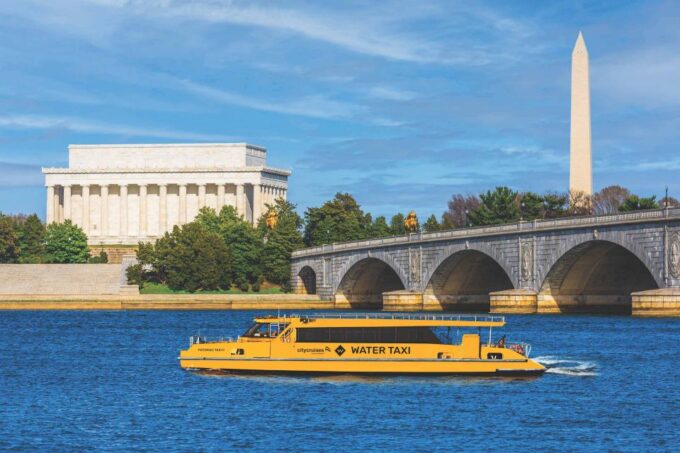 DC: Hop-on Hop-off Bus Tour & Sightseeing Water Taxi Cruise - Meeting Point