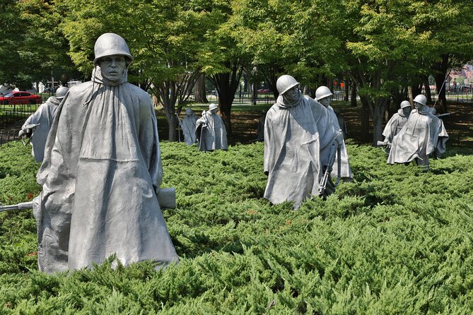 DC Monuments Walking Tour: Small Groups, Big Ideas - Navigating the Tours Accessibility and Logistics