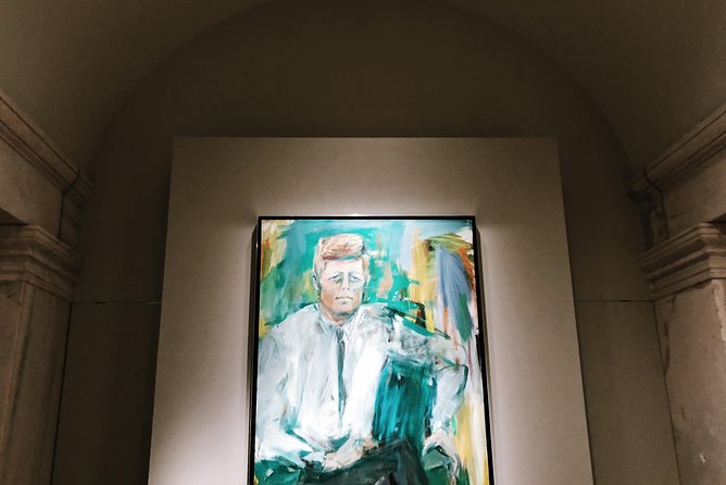 DC Portrait Gallery & American Art Museum - Exclusive Guided Tour - Exploring the American Art Museum