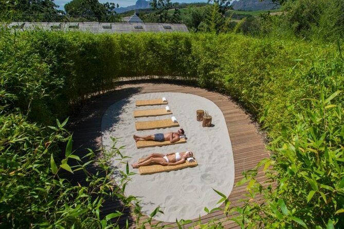 De-Alcoholized Wine Tasting - Booking Your Stay