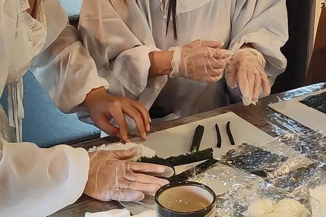 Decorated Sushi Making Experience in Kyoto - Decorating the Sushi