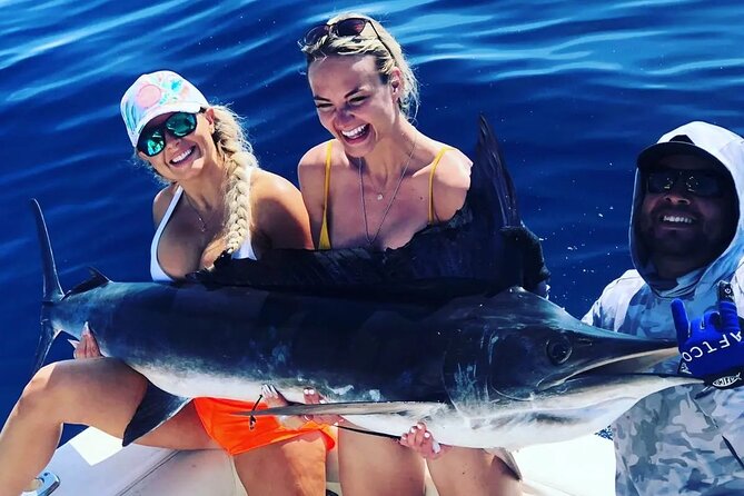 Deep Sea, Tuna and Marlin Fishing, Sports Fishing Cabo San Lucas - Alcoholic Beverages and Meals Provided