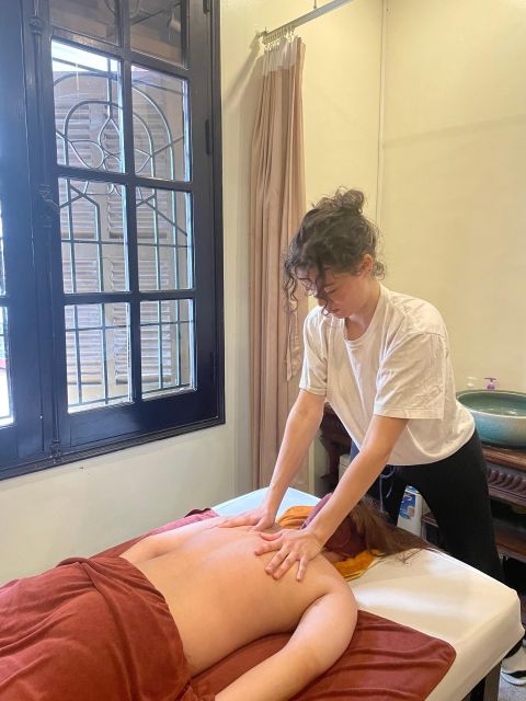 Deep Tissue Neck and Shoulder Massage Class in English - Inclusions and Additional Services
