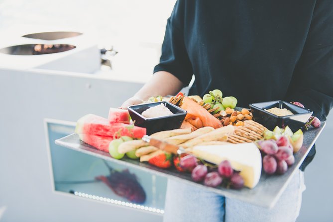 Deep-to-Dish: Tasmanian Seafood Experience - Sampling Unique Flavors