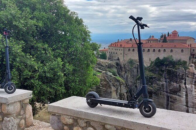 Delfi & Meteora 2 Days Private Sightseeing Tour - Meeting and Pickup