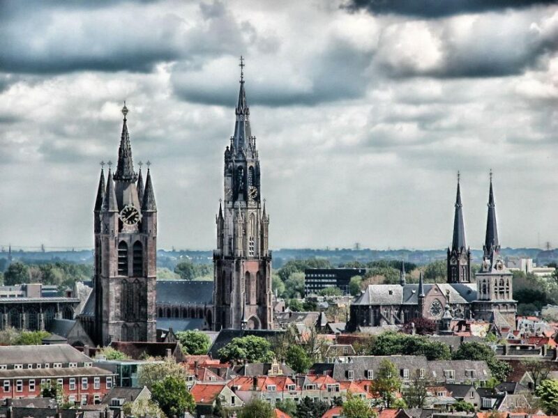 Delft Private Walking Tour - Key Attractions