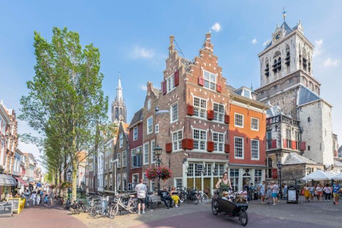 Delft: Walking Tour With Audio Guide on App - Getting Around the Tour