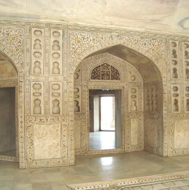 Delhi-Agra-Mathura-Delhi Tour 3 Days 2 Night - Day 2: Agra Sightseeing & Travel to Mathura