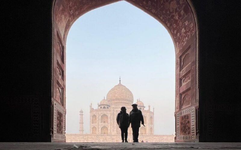 Delhi: Agra Mathura Vrindavan Sightseeing Tour With Lunch - Day 1: Delhi to Agra