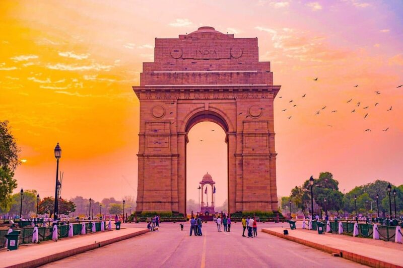 Delhi Airport to Airport: Guided Layover Delhi City Tour - Explore Old and New Delhi