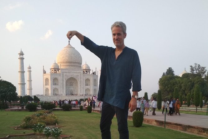 Delhi Airport to Taj Mahal Trips - Knowledgeable Local Guides