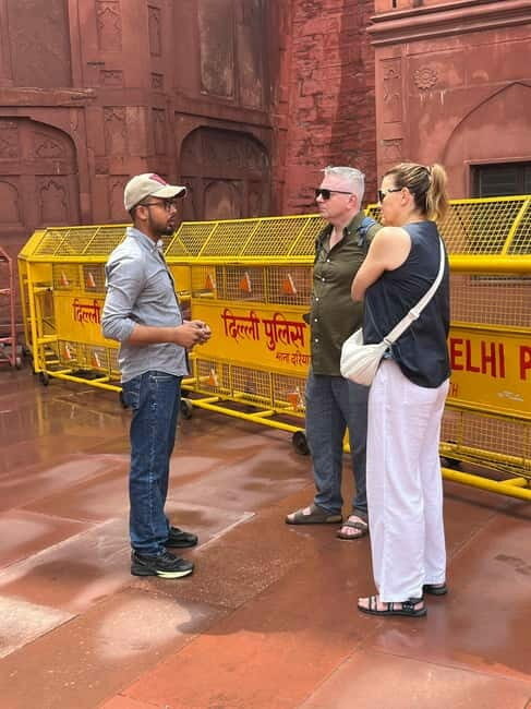 Delhi: Akshardham Temple Tour with Light and Water Show - FAQs
