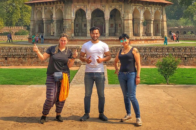 Delhi All Inclusive Half Day City Tour With Guide & Entrance Fees - Private Air-Conditioned Car