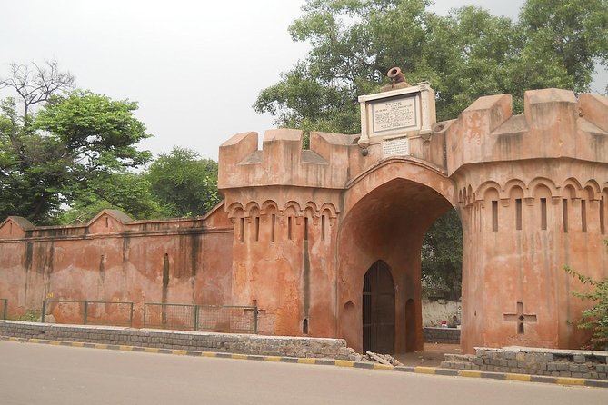 Delhi Church Tour & Its Colonial Past - Logistics
