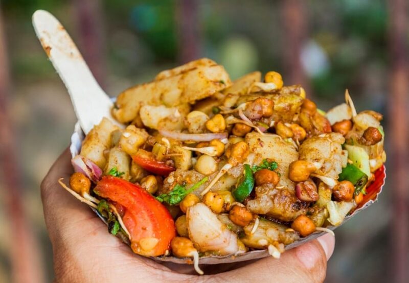 Delhi: Delhi Street Food Tour With Guide at Chandni Chowk - Food and Tasting Highlights