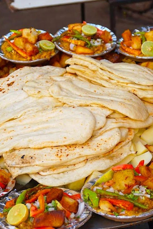 Delhi: Delhi Street Food Tour With Guide at Chandni Chowk - Inclusions and Exclusions