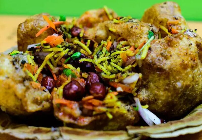 Delhi: Delhi Street Food Tour With Guide at Chandni Chowk - Pickup and Transportation