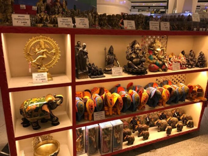 Delhi Exclusive Guided Shopping Tour With Transfers - Frequently Asked Questions