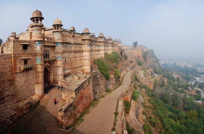 Delhi - Gwalior - Agra - Delhi Tour by SuperFast Train - Frequently Asked Questions