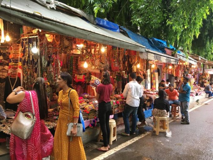 Delhi: Half Day Shopping Tour With Private Guide & Transfer - Explore Chandni Chowk