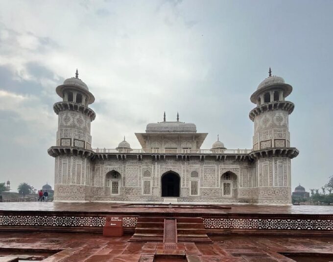 Delhi, Jaipur, Pushkar, Jodhpur,Udaipur,Jhansi,Gwaliour Taj - Exploring Delhi