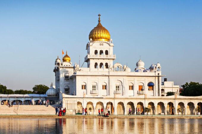 Delhi Layover Tour: Old & New, Airport to City With Transfer - Unforgettable Sights of Old Delhi
