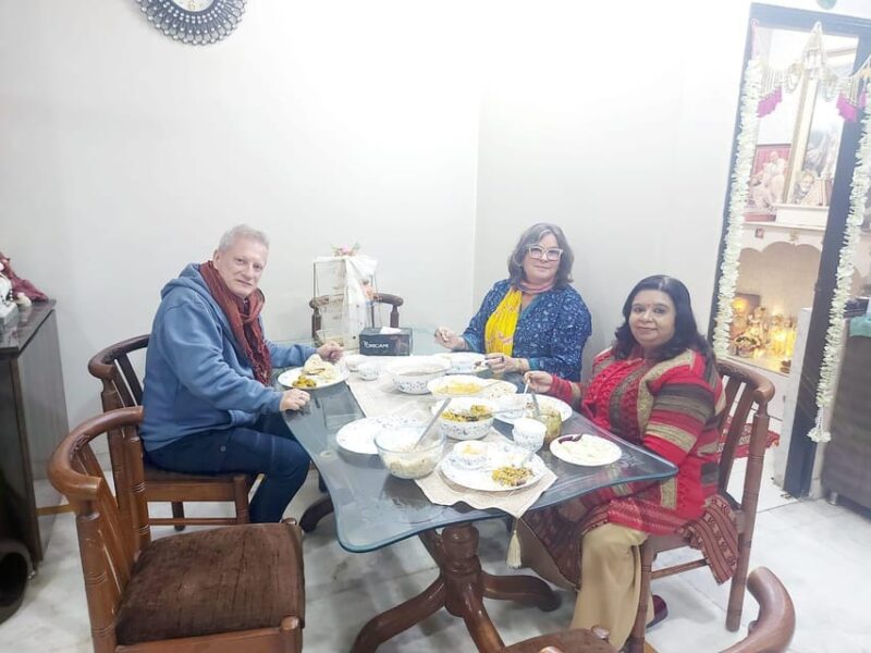 Delhi : Learn, Cook, Dine With Indian MOM With Local Family - Interaction With Family