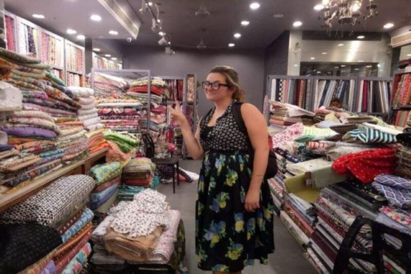 Delhi Market Tour for Wedding/Textiles With Female Guide - Key Points