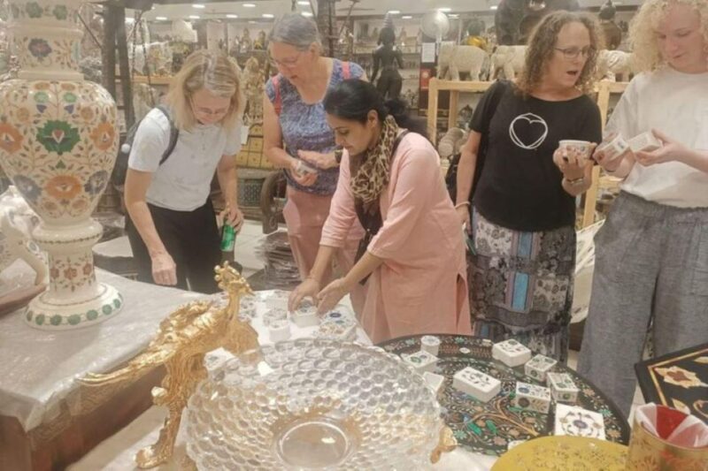 Delhi Market Tour for Wedding/Textiles With Female Guide - Pickup and Drop-off