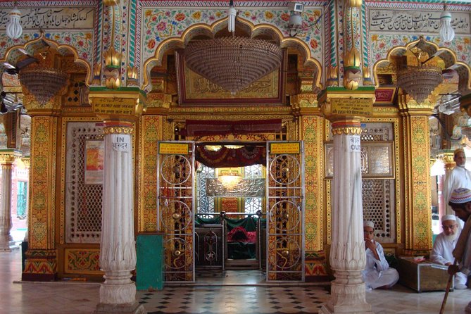 Delhi Nizamuddin Dargah Visit With Sufi Songs Experience - Accessibility and Private Tour Experience