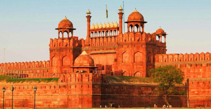 Delhi: Old and New Delhi City Private Guided Day Trip - Cuisine and Dining Experiences