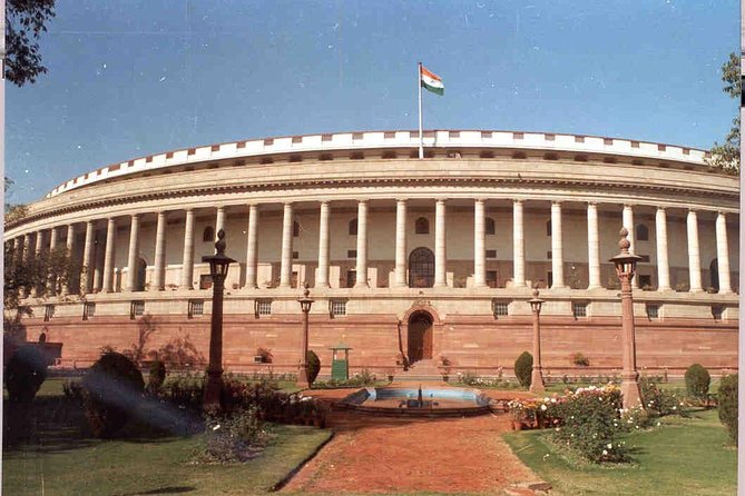 Delhi: Old and New Delhi Guided Full or Half-Day Tour - Discovering New Delhi