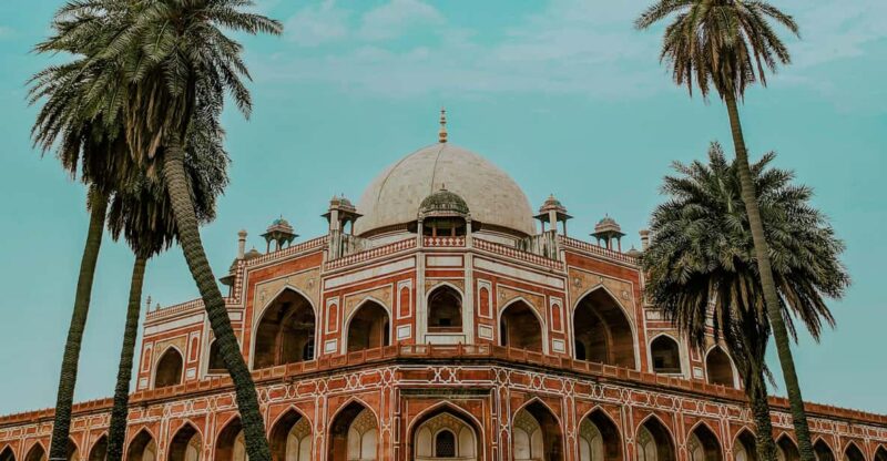 Delhi: Old and New Delhi Private Day Trip. by AC Car. - Key Points