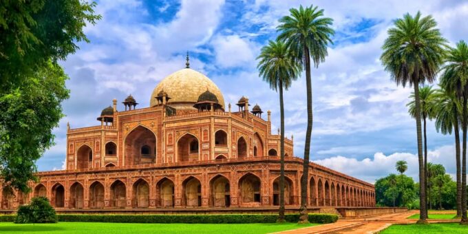 Delhi: Old and New Delhi Private Full or Half-Day Tour - Pickup and Drop-off Locations
