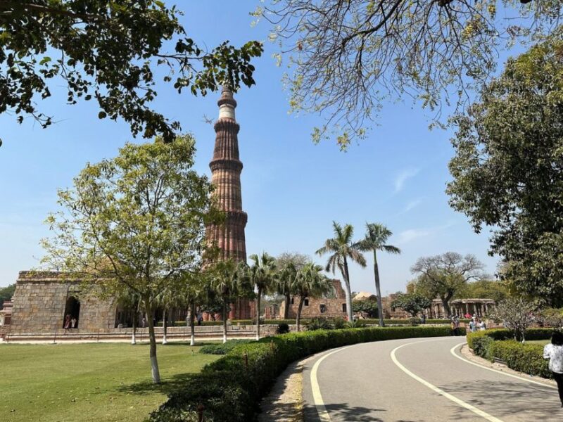 Delhi: Old and New Delhi Private Full or Half-Day Tour - Tour Highlights and Itinerary