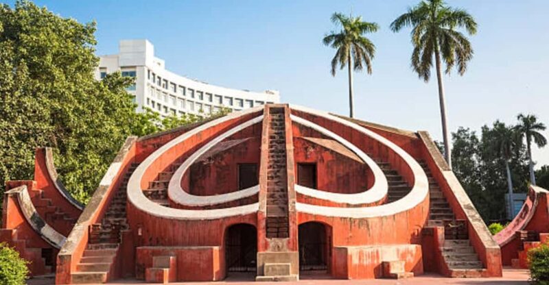 Delhi: Old and New Delhi Private Guided City Tour - Itinerary Highlights