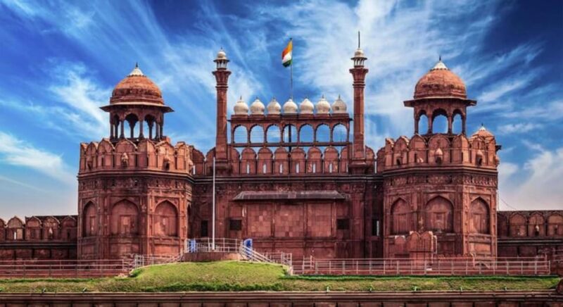 Delhi: Old and New Delhi Private Guided City Tour - Old Delhi Tour