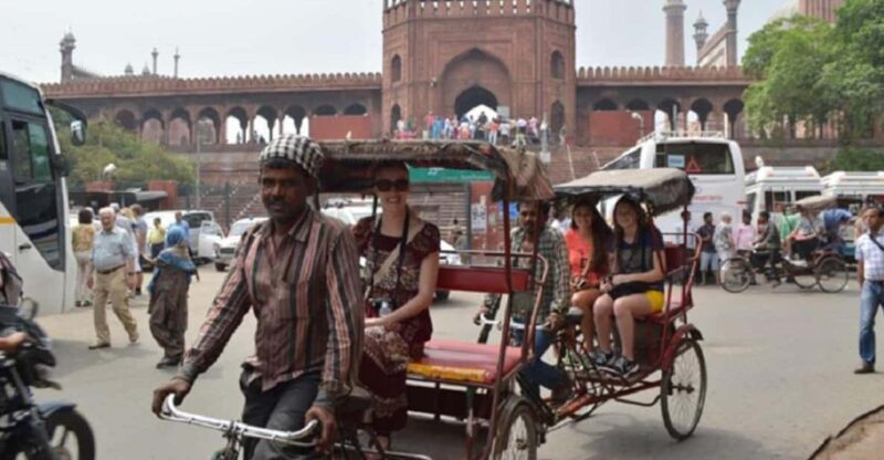 Delhi: Old and New Delhi Private Guided City Tour - Key Points