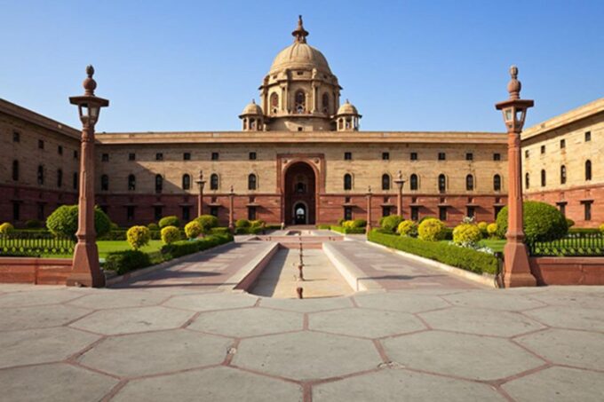 Delhi: Old and New Delhi Private Guided City Tour - Uncover Distinct Characteristics