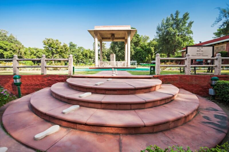 Delhi: Old and New Delhi Private Guided City Tour - New Delhi Highlights
