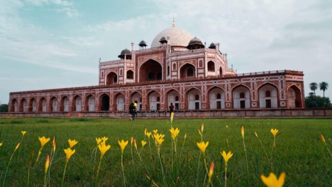 Delhi: Private Customizable Tour by Car With Guide - Hassle-Free Transfers