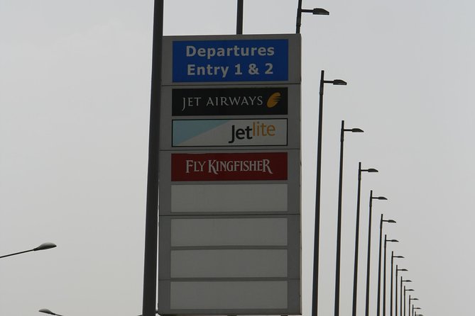 Delhi - Private Departure Transfer From Hotel to Airport - Overview of the Service