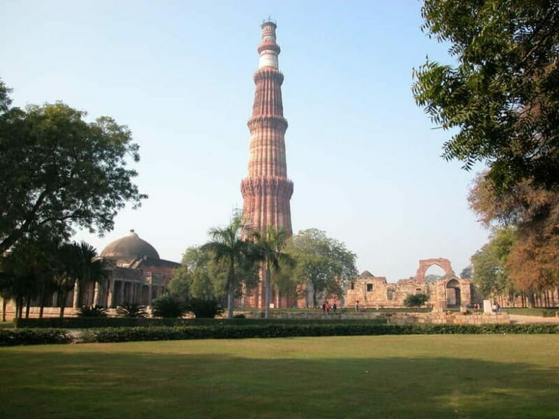Delhi: Private Full-Day City Tour of Old and New Delhi - Authentic Experiences and Hidden Gems