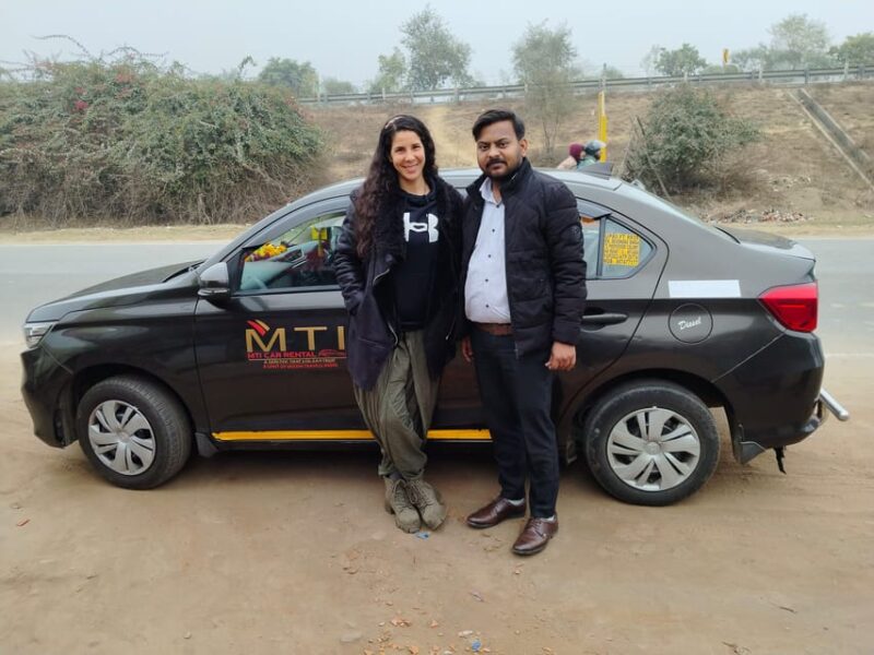 Delhi: Private Taxi to Agra With Optional Airport Pickup - Vehicle Options