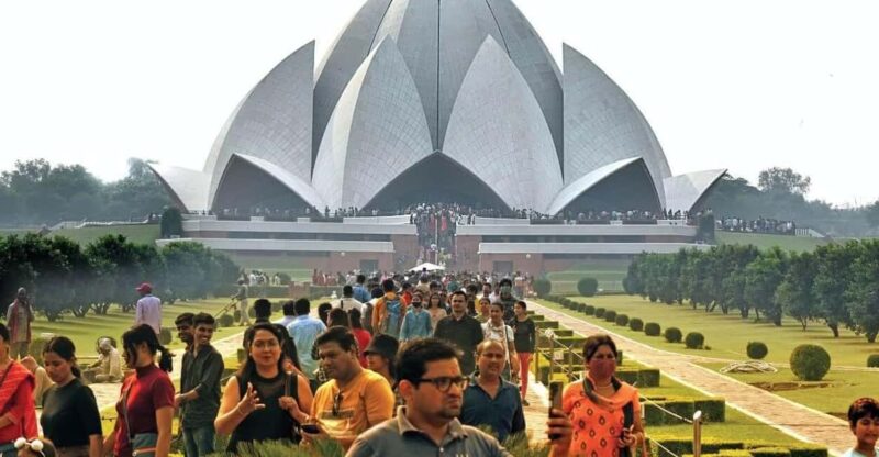 Delhi: Private Temples and Spirituals Sites Tour in 5 Hours - Key Points