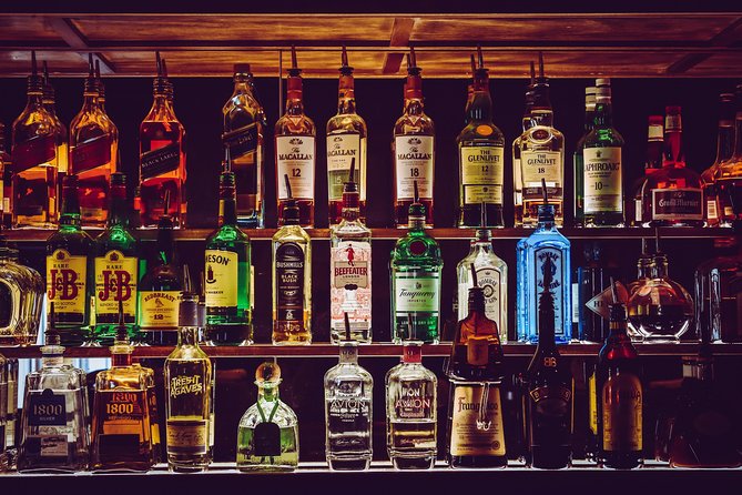 Delhi: Pub Crawl (3 Hours Guided Bar Hopping Tour) - Tour Details