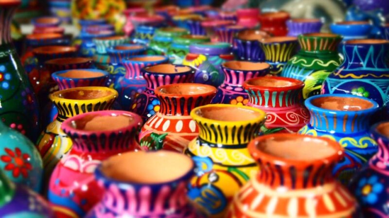 Delhi Shopping Tour With Guide - Key Points