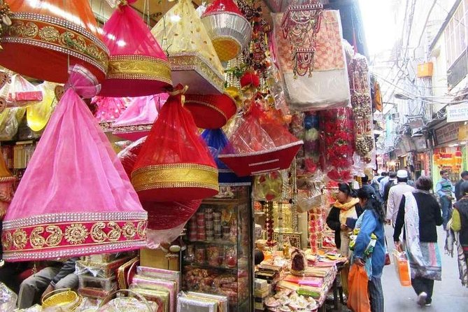 Delhi Shopping Tour With Private Guide & Transfers - Booking Considerations