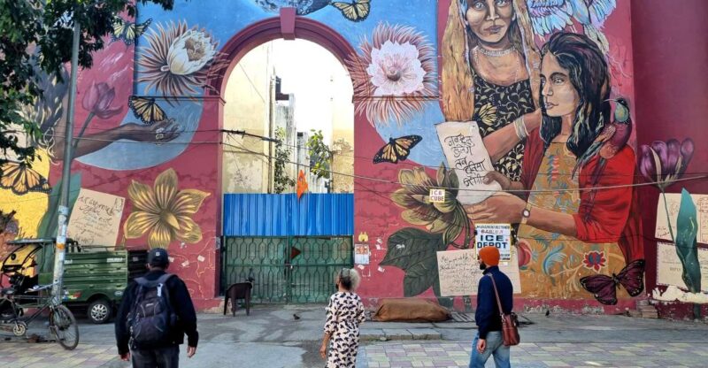 Delhi Street Art Tour: Explore the Murals & Visit a Stepwell - Itinerary Highlights