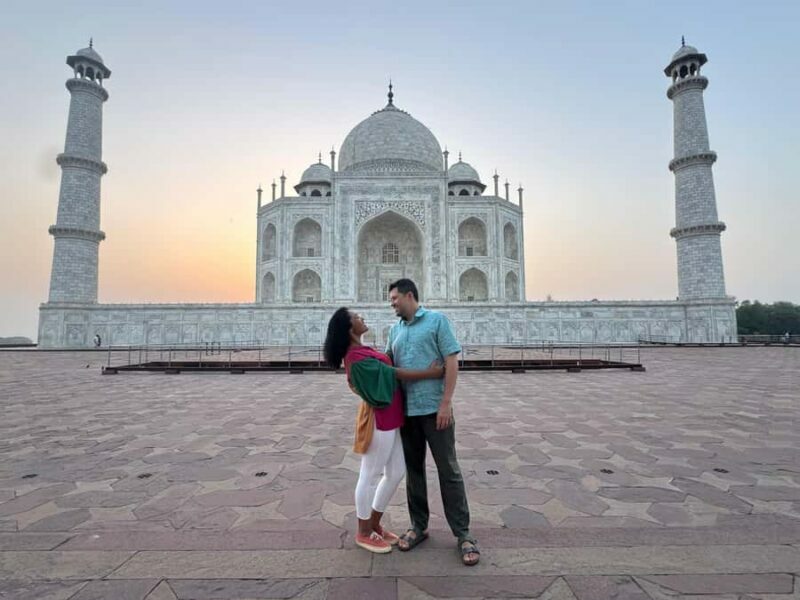 Delhi: Taj Mahal, Agra Fort, Baby Taj Tour With 5-Star Lunch - A Luxurious Lunch Break